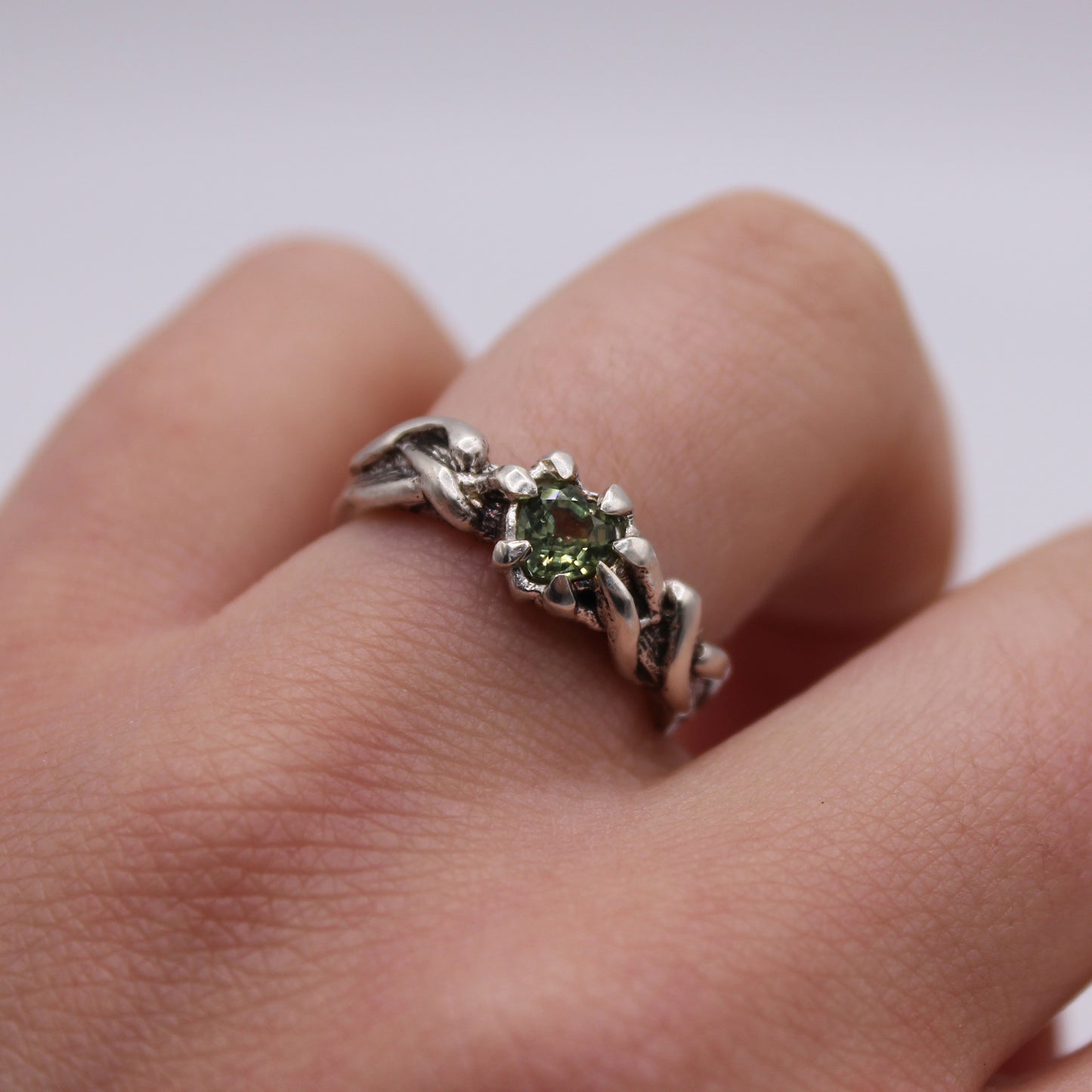 Hemalyth Ring with Green Sapphire